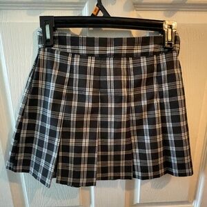Plaid, pleated mini skirt